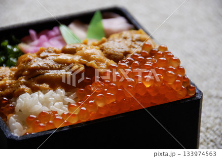 おいしいいうにくら丼 133974563