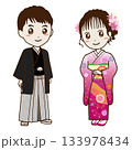 羽織袴の男性と振袖姿の女性 133978434
