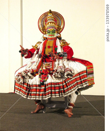 Classical kathakali dance performer in full costume and makeup from Kerala, India 133978569