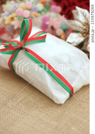: クリスマスプレゼント 133979269