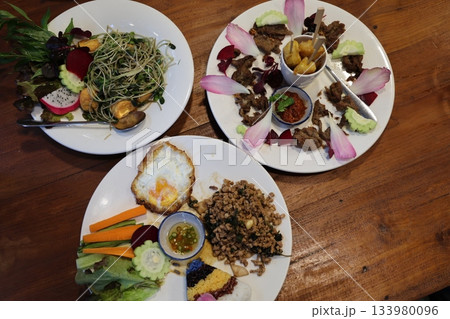 伝統的タイ料理 133980096