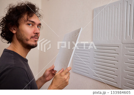 Guidance on Installing Acoustic Foam Panels Effectively for Achieving Soundproofing Benefits 133984605