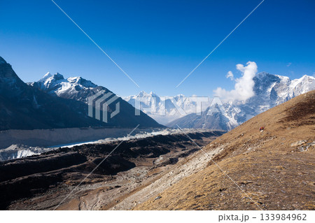 Mountains landscape near Lobuche pass, EBC trekking, Nepal 133984962