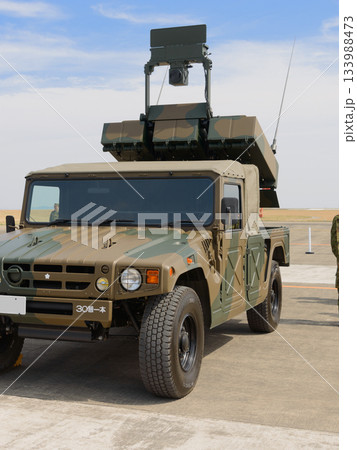 陸上自衛隊中距離多目的誘導弾の射撃展開 133988473