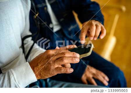 夫婦コピースペーススマホ 133995003