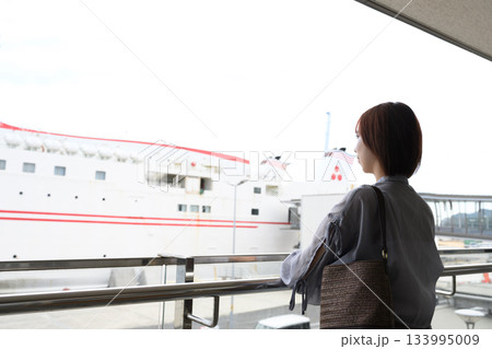 港での船旅 港での船旅 133995009