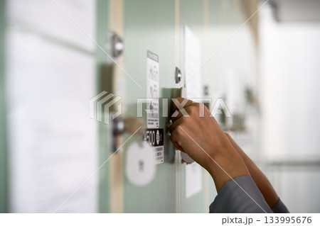 船内ロッカー操作 133995676