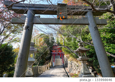 新田次郎の小説「孤高の人」の舞台となった高取山と高取神社(兵庫県神戸市) 新田次郎の小説「孤高の人」の舞台となった高取山と高取神社(兵庫県神戸市) 133998646