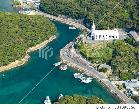 ドローン空撮した長崎県上五島町桐古里郷のカトリック桐教会がある風景 ドローン空撮した長崎県上五島町桐古里郷のカトリック桐教会がある風景 133999556