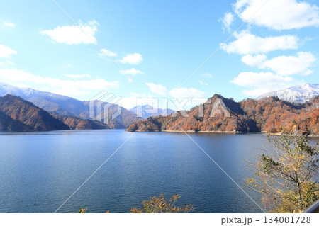 秋の田子倉湖/福島県南会津郡 只見町 秋の田子倉湖/福島県南会津郡 只見町 134001728
