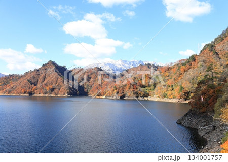 秋の田子倉湖/福島県南会津郡 只見町 秋の田子倉湖/福島県南会津郡 只見町 134001757