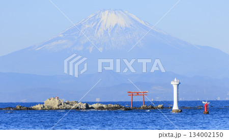 葉山海岸から見た富士山 134002150