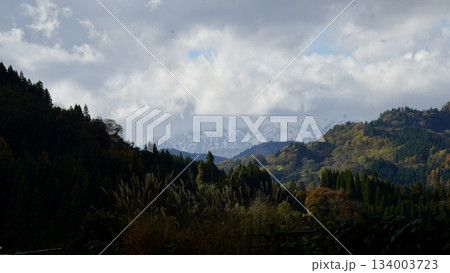 晩秋を染める立山連峰 晩秋を染める立山連峰 134003723