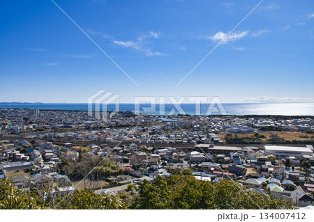 【神奈川県】湘南平ハイキングコース展望台からの眺め 【神奈川県】湘南平ハイキングコース展望台からの眺め 134007412