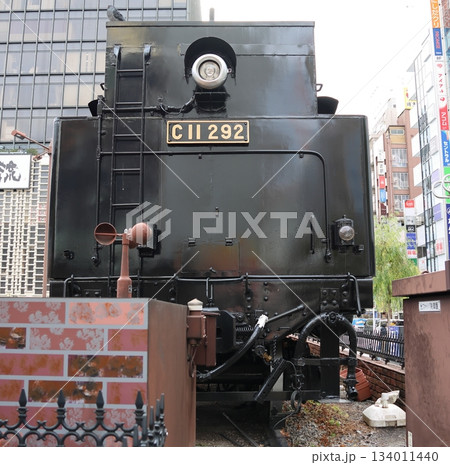 東京港区JR新橋駅のC11形蒸気機関車 東京港区JR新橋駅のC11形蒸気機関車 134011440
