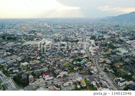 山梨県笛吹市の石和温泉付近 134012046