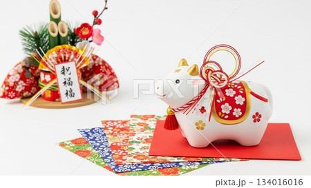 干支置物とご祝儀袋が並ぶかわいい新年小物セット 干支置物とご祝儀袋が並ぶかわいい新年小物セット 134016016