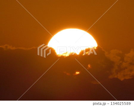 沈む夕日2 134025589