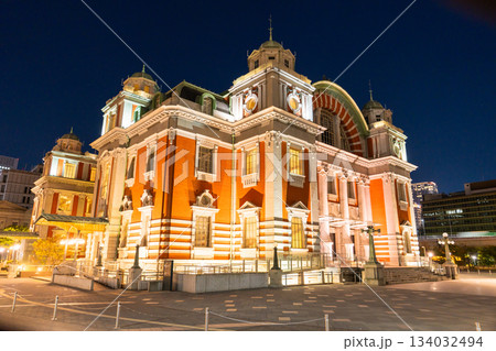 《大阪府》大阪市中央公会堂・中之島の夜景 134032494