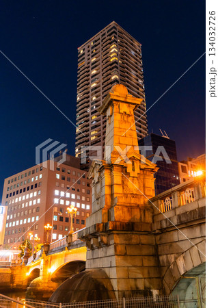 《大阪府》難波橋・中之島の夜景 134032726