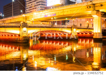 《大阪府》中之島公園の夜景・難波橋 134032752