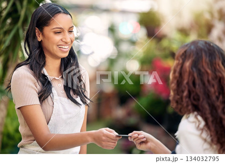 Woman waiter, credit card and store payment at coffee shop with barista and smile outdoor. Purchase, working and shopping with customer service and a female retail worker with happiness from cafe pay 134032795
