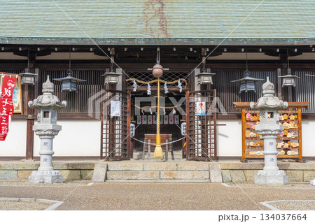 晴天の郡山城跡公園　柳澤神社（奈良県大和郡山市） 134037664
