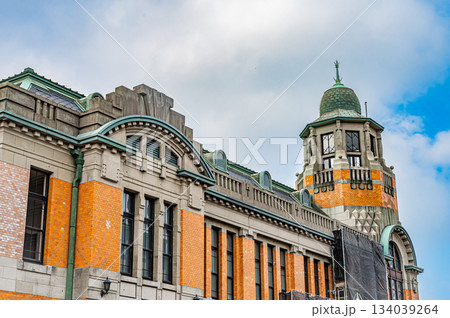 福岡県・門司港レトロの歴史ある町並み 134039264