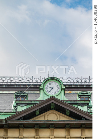 福岡県・門司港レトロの歴史ある町並み 134039299