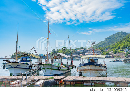 広島県・鞆の浦の歴史ある港町の風景 広島県・鞆の浦の歴史ある港町の風景 134039343