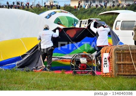 熱気球・バルーン 134040386