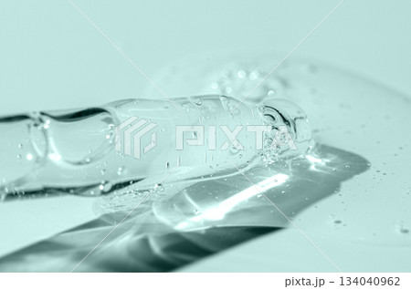 Transparent cosmetic product for skin care. Transparent cosmetic product for skin care. 134040962