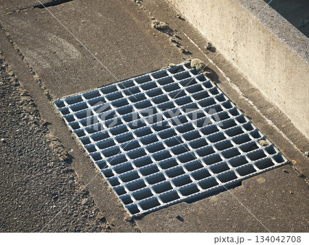 排水溝蓋　グレーチング 134042708