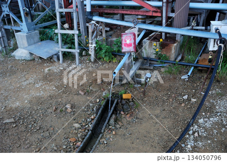 【山の風景】富山県・北アルプス・太郎平小屋の水場 【山の風景】富山県・北アルプス・太郎平小屋の水場 134050796