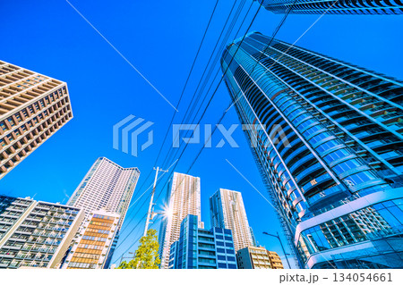 日本の東京都市景観 建設中の豊海地区・タワーマンションなどを望む 134054661