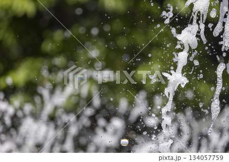 水しぶき 水しぶき 134057759