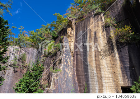 瓜割石庭公園の岩肌 瓜割石庭公園の岩肌 134059638