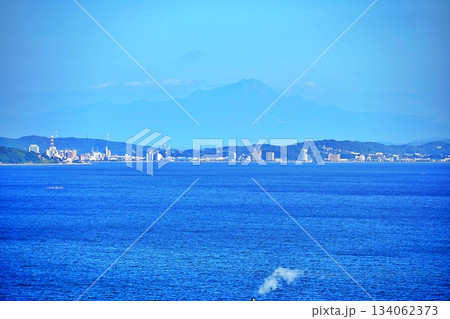 松江フォーゲルパーク くにびき展望台から望む宍道湖 松江フォーゲルパーク くにびき展望台から望む宍道湖 134062373