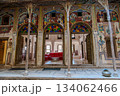 India, courtyard of a haveli converted into a hotel in Mandawa. 134062466