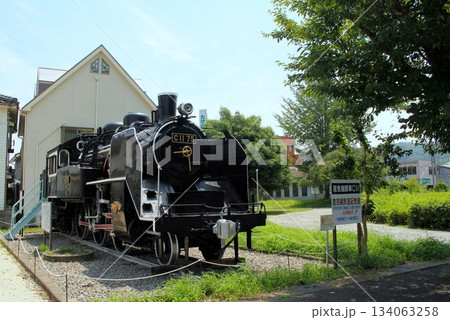 倉吉線鉄道記念館と蒸気機関車C11 134063258