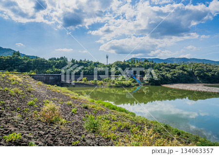 浜松市の都田川ダムの風景(静岡県) 浜松市の都田川ダムの風景(静岡県) 134063357