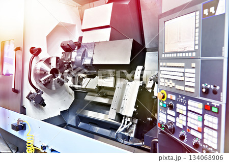 Horizontal turning CNC lathe center 134068906