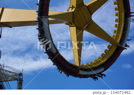 無重力を楽しむ 134071462