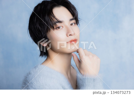 若い男性のポートレート 若い男性のポートレート 134073273
