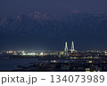 新湊大橋と立山連峰を望む夜景風景 134073989
