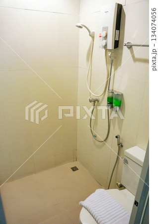 タイのとある街のホテルのシャワールーム 134074056