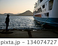 海の男！フェリー着岸風景 134074727