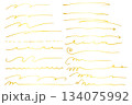 金色の手描きの文字の下の線　アンダーラインセット　ベクター	 134075992