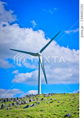 四国カルストの風車 134085292