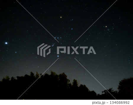 冬の星座オリオン座 134086992